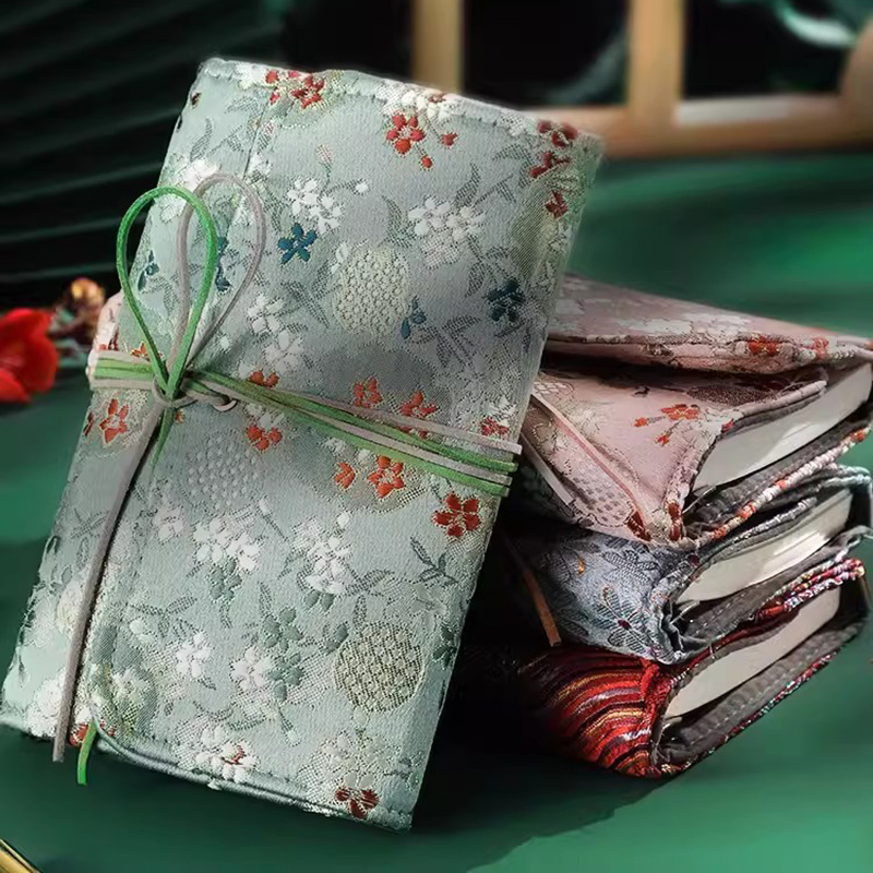 Notebook yang indah untuk anak - Notebook Dotted A5 ulasan dan harga